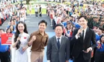 Hàng nghìn sinh viên vỡ òa cùng Hoa hậu Thanh Thủy, nhạc sĩ Nguyễn Văn Chung tại Chủ Nhật Đỏ