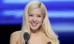 Rosé (BlackPink) khóc trong giây phút lịch sử