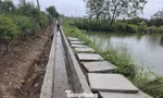 Vụ góp tiền xây mương tiêu bị yêu cầu xử lý: Người dân tự tháo dỡ công trình, xã cam kết xây mới