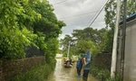 Hà Nội báo động lũ cấp 3 trên sông Cà Lồ, hơn 2.500 nhân khẩu bị cô lập