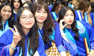 Vì sao điểm chuẩn Đại học Luật TPHCM 'tụt dốc' có ngành chỉ 16 điểm?