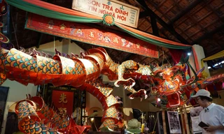 Hơn 40 lồng đèn trung thu cổ 'hồi sinh' ở ngôi đình trăm tuổi tại TPHCM