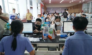 Đi từ rạng sáng chờ mua vé tàu Tết 2026