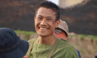 Một cảnh trong phim Mưa đỏ .