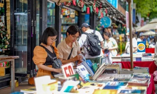 Hơn một triệu lượt khách đến Lễ hội Đường sách dịp Tết 