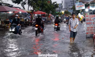 [VIDEO] Chuyên gia cảnh báo về mưa bão kết hợp triều cường ở TPHCM