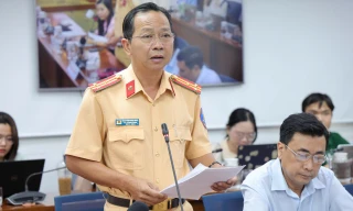 3.500 người điều khiển xe máy leo lề hè bị Công an TPHCM xử phạt 