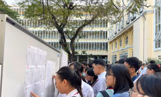 Học sinh dự thi học sinh giỏi lớp 9 cấp thành phố năm học 2024 - 2025