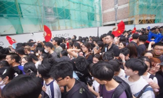 Trục lợi từ cơn sốt