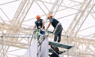 Đảm bảo an toàn công trình triển lãm thành tựu đất nước trước bão số 5