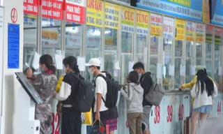 Nhà xe bị tố bán vé Tết tăng hơn 60%, Sở Xây dựng TPHCM nói gì?