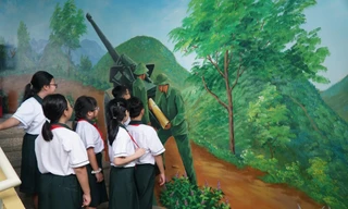 Ngôi trường đẹp như cổ tích, mỗi bức tường là một câu chuyện lịch sử hào hùng