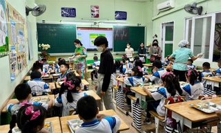 Yêu cầu kiểm điểm hiệu trưởng một trường tiểu học tại TPHCM vì khoản thu trái quy định