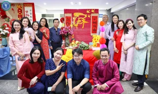 'Mưa thưởng Tết' ở các trường đại học tại TPHCM