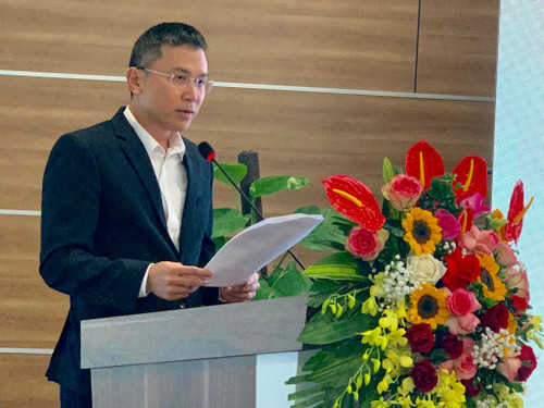 Ông Phạm Anh Tuấn - Cục trưởng Cục Thông tin Đối ngoại, Bộ Thông tin và Truyền thông tại lễ ra mắt triển lãm "Trường Sa Xanh" ngày 8/12. Ông Phạm Anh Tuấn - Cục trưởng Cục Thông tin Đối ngoại, Bộ Thông tin và Truyền thông tại lễ ra mắt triển lãm "Trường Sa Xanh" ngày 8/12.