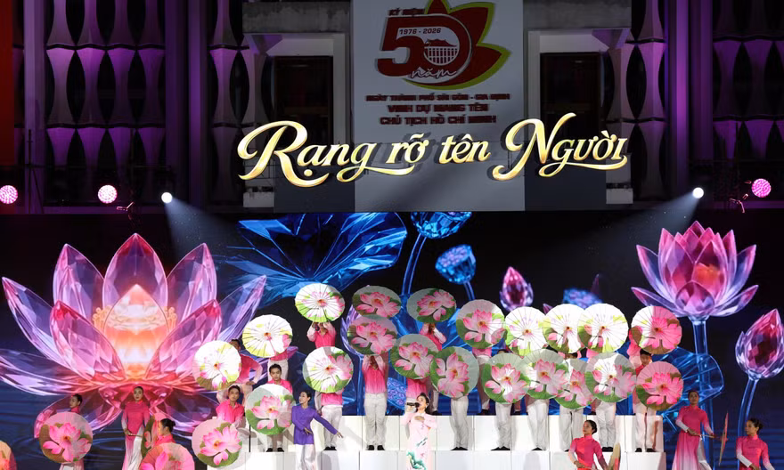 Cầu truyền hình đặc biệt 50 năm Ngày thành phố Sài Gòn - Gia Định mang tên Bác
