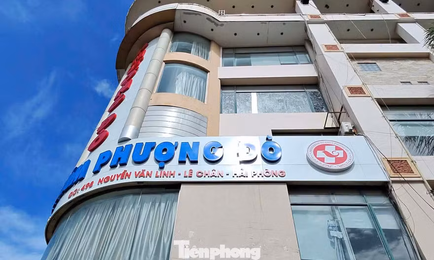 Công an làm việc tại phòng khám nhiều tai tiếng ở Hải Phòng