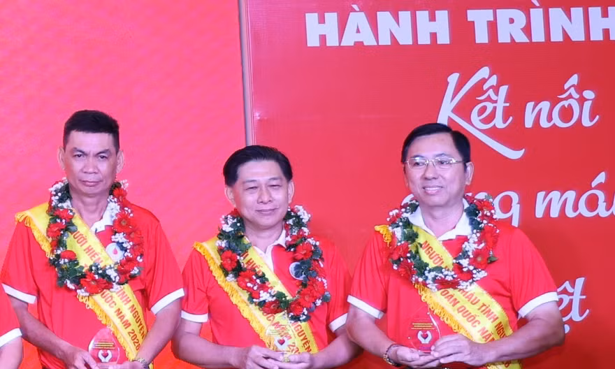 Hành trình đỏ 2026 khởi động, tôn vinh những người hiến máu đặc biệt
