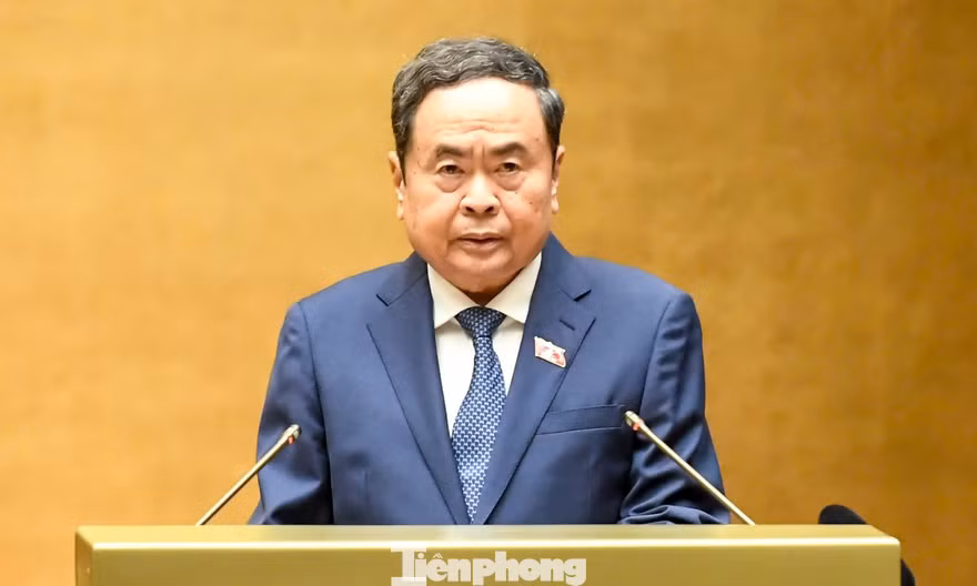 Quốc hội làm việc cả thứ bảy, chủ nhật, quyết định nhiều nội dung cấp bách vì sự phát triển