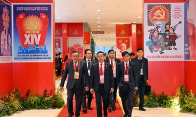 Hình ảnh đại biểu dự ngày làm việc thứ tư Đại hội XIV của Đảng