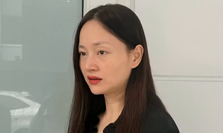 Lan Phương thắng kiện chồng Tây