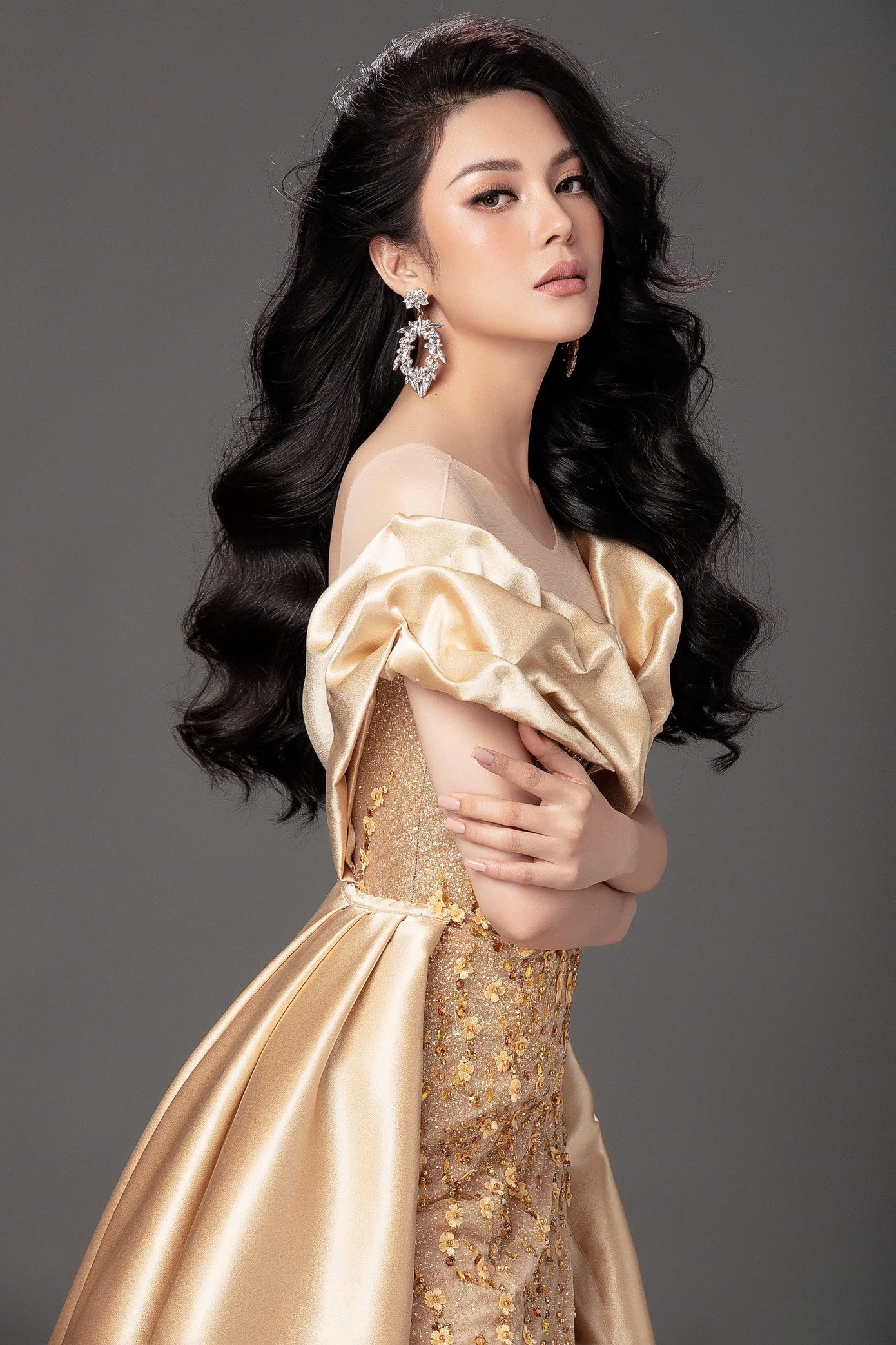 tran-nhu-ngoc-lily-chen-tay-ninh-2.jpg