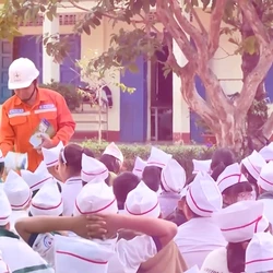 Đa dạng các hình thức tuyên truyền tiết kiệm điện cho học sinh