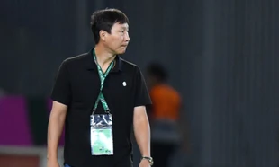 Lời xin lỗi của HLV Kim Sang-sik và lý giải về thất bại