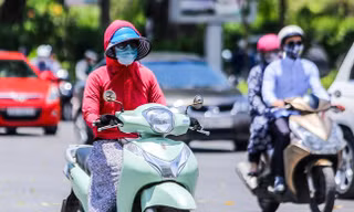 Miền Bắc tiếp tục oi nóng trước khi đón mưa bão