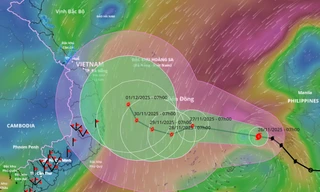 Bão số 15 diễn biến rất khó lường