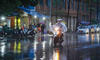 Từ đêm nay, miền Bắc chuyển mưa rào