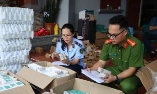 Thị trường mĩ phẩm sôi động, nguy cơ hàng giả gia tăng