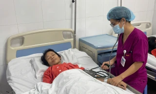 Ca bệnh hiếm gặp với khối u xơ tử cung nặng 10kg