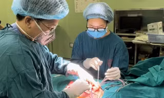 Điều trị ung thư vú: Bước chuyển từ cắt bỏ sang bảo tồn