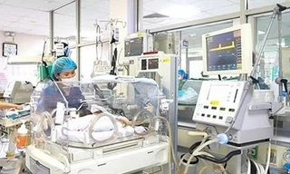 Mẹ chọn 'giờ đẹp' để sinh mổ, con tử vong sau hai ngày chào đời