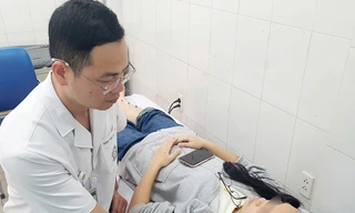 Ù tai ở người trẻ gia tăng: Triệu chứng âm thầm nhưng bào mòn chất lượng sống