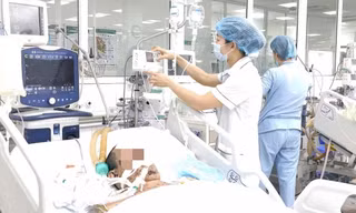 Người đàn ông nguy kịch vì lây thuỷ đậu từ con gái