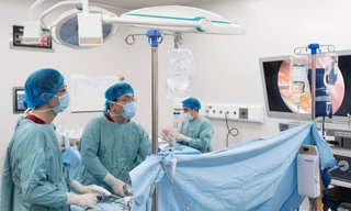 Hơn 13 giờ cứu sống bệnh nhân ung thư đường tiêu hóa hiếm gặp