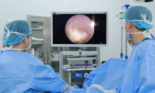 Điều trị sỏi thận không vết mổ: Bước tiến công nghệ giúp hạn chế tổn thương