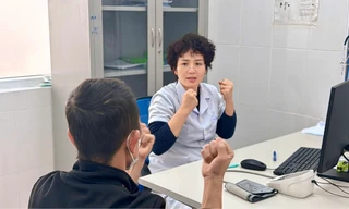 Co giật thoáng qua, người đàn ông suýt mất mạng vì triệu chứng tụ máu não