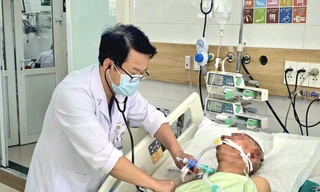 Hôn mê sâu do ngộ độc khí CO vì chữa viêm xoang theo mạng xã hội