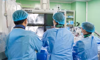 Công nghệ mới không cưa xương ức cứu giúp trẻ mắc tim bẩm sinh 