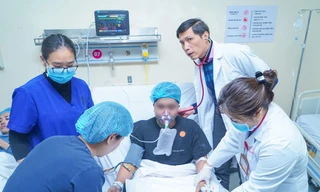 Kích hoạt báo động đỏ cấp cứu 15 nạn nhân vụ cháy nhà 3 tầng ở Hà Nội