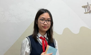 Nữ sinh đam mê ngôn ngữ trở thành thủ khoa tiếng Pháp TP Hà Nội