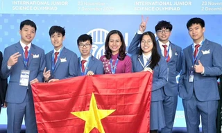 Học sinh Việt Nam xuất sắc giành 6 huy chương tại Kỳ thi Olympic Khoa học trẻ quốc tế (IJSO)