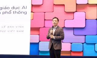  Học sinh thời AI: Giỏi điểm số, yếu thích ứng