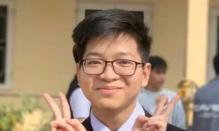 Nguyễn Duy Phong lớp 12A5, trường THPT Chương Mỹ A (Hà Nội) đạt điểm 10 tuyệt đối ở các môn thuộc tổ hợp xét tuyên A00.