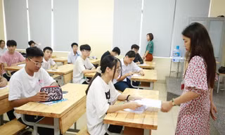 Hà Nội công bố điểm mới trong kỳ thi tuyển sinh lớp 10 THPT chuyên 