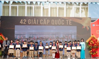 Trường tiểu học Đoàn Thị Điểm nhận Danh hiệu Anh hùng Lao động