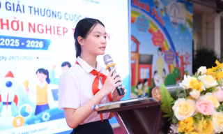 Học sinh thi về cách tiêu tiền, khiến tiền 'sinh sôi'